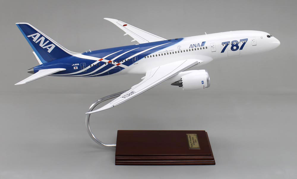 ボーイング787 (B787)（Boeing 787）ジェット旅客機 精密模型完成品,ギアダウン　操縦席・客席窓=アクリル透明仕様 ハンドメイド木製ソリッドモデル、ウッドマンクラブ