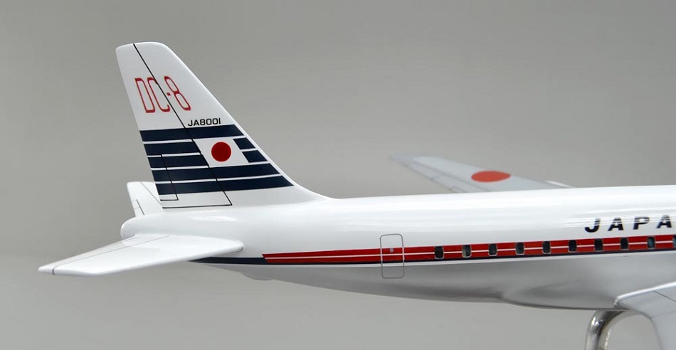 DC-8-32 FUJI DOUGLAS DC-8 JA8001 日本航空ジェット旅客機 精密模型完成品,ギアダウン　操縦席・客席窓=アクリル透明仕様 ハンドメイド木製ソリッドモデル、ウッドマンクラブ