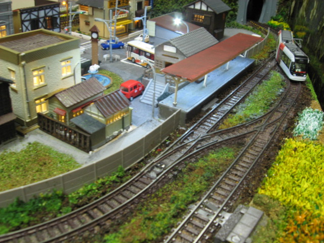 懐かしい昭和の故郷の駅前をイメージ、Nゲージレイアウト　鉄道模型　nゲージジオラマ