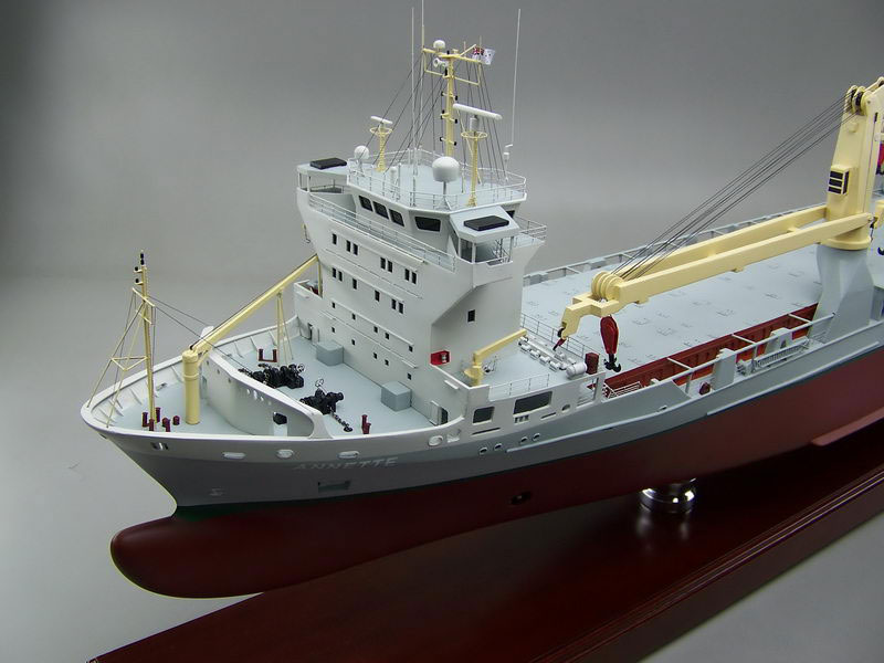 MV-ANNETTE号 バルク船 バラ積み貨物船 木製ハンドメイド 展示模型 モデルシップ 精密船舶模型製作会社 ウッドマンクラブ