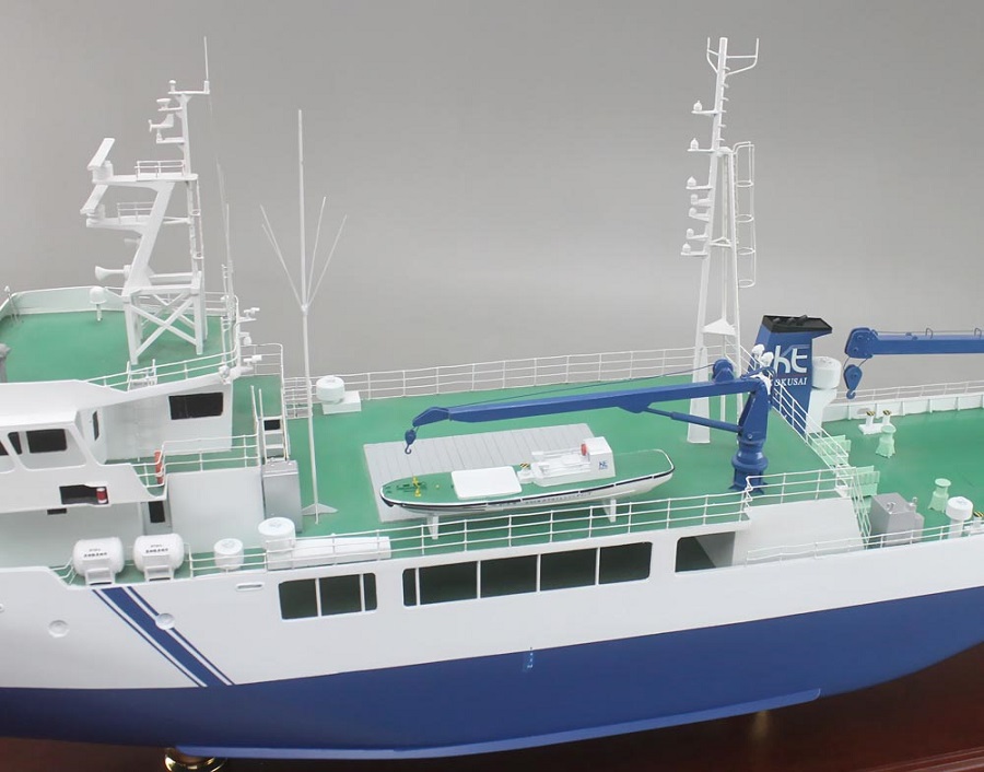 国際エンジニアリング様海底ケーブル敷設船「1/50 おりおん」木製ハンドメイド精密船舶模型、ウッドマンクラブ