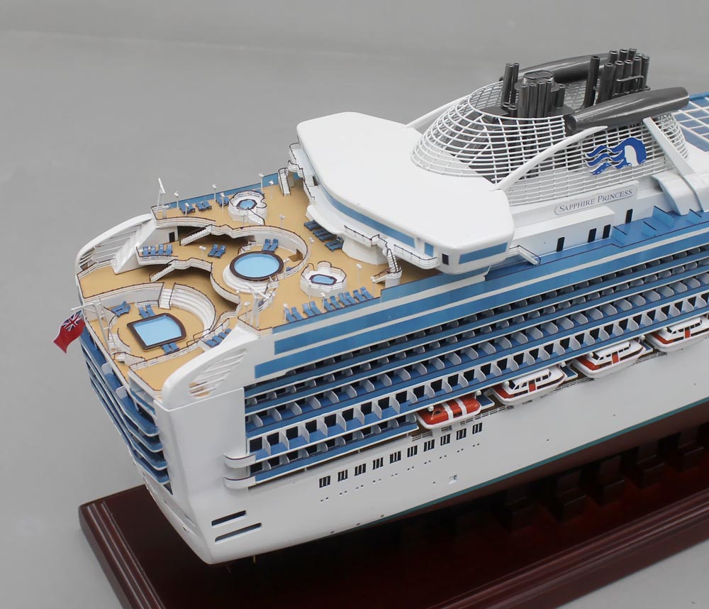 サファイアプリンセス(SAPPHIRE PRINCESS)超精密模型完成品 1/350、1/200、1/144 大型木製ハンドメイド客船モデル完成品台座付き ウッドアｍンクラブ