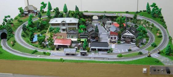 Nゲージ鉄道模型、レイアウト、懐かしい昭和の故郷の駅前をイメージ、夏編・nゲージ、ジオラマ、完成品、ウッドマンクラブ