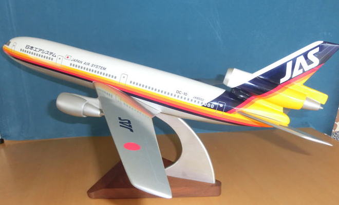 DC-10-30 日本エアシステム(JAS)精密塗装済完成模型、木製ハンドメイド航空機模型 ウッドマンクラブ