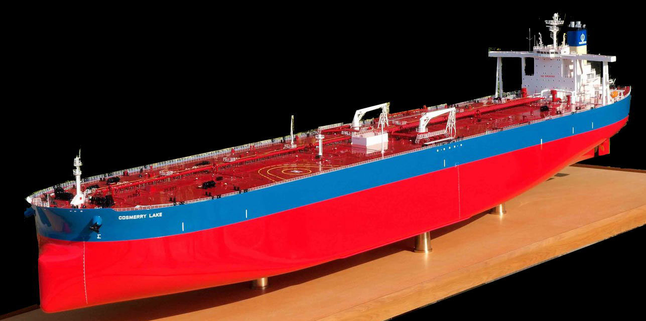 タンカー船 石油運搬船超精密模型完成品、ファイバーグラス製完成模型、石油運搬船 タンカー船精密艦船模型完成品台座付の製作と通販専門店 ウッドマンクラブ