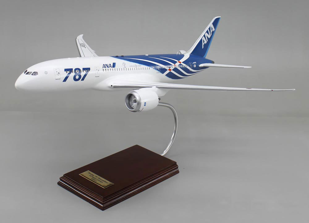 ボーイング787 (B787)（Boeing 787）ジェット旅客機 精密模型完成品,ギアダウン　操縦席・客席窓=アクリル透明仕様 ハンドメイド木製ソリッドモデル、ウッドマンクラブ