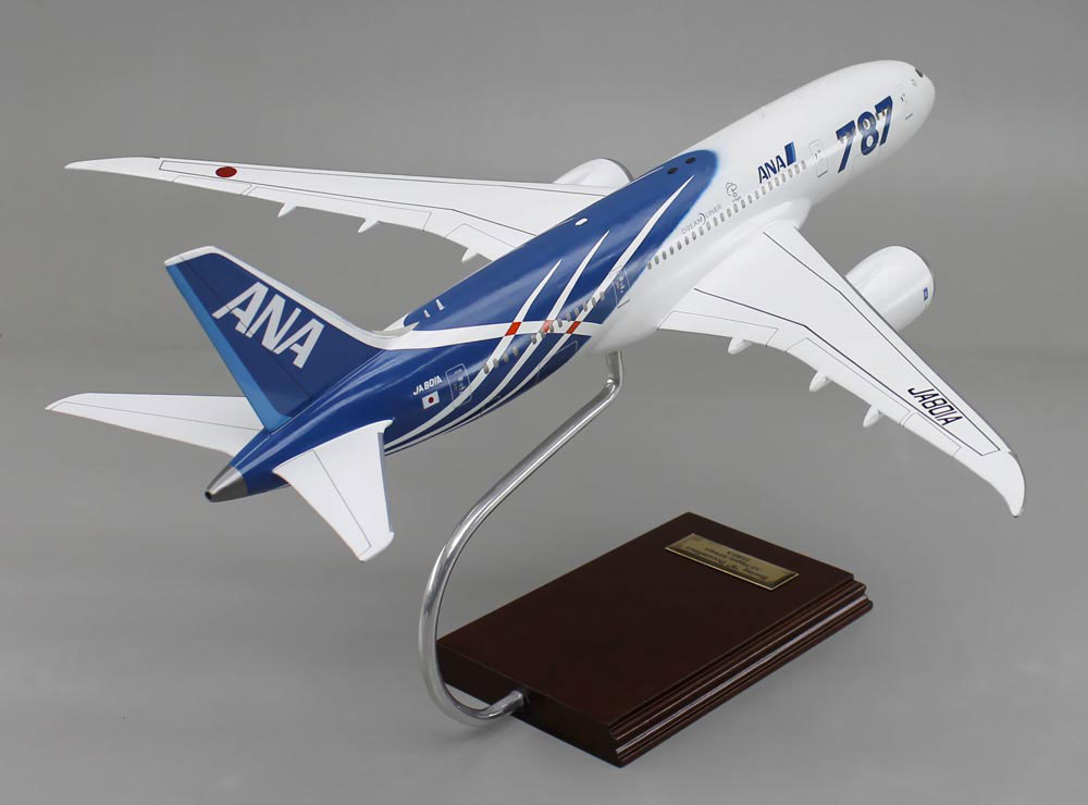 ボーイング787 (B787)（Boeing 787）ジェット旅客機 精密模型完成品,ギアダウン　操縦席・客席窓=アクリル透明仕様 ハンドメイド木製ソリッドモデル、ウッドマンクラブ