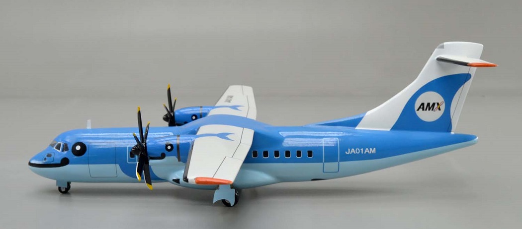 ATR42-600 天草エアライン 1/60 ターボプロッププロペラ旅客機精密模型完成品台座付 ウッドマンクラブ