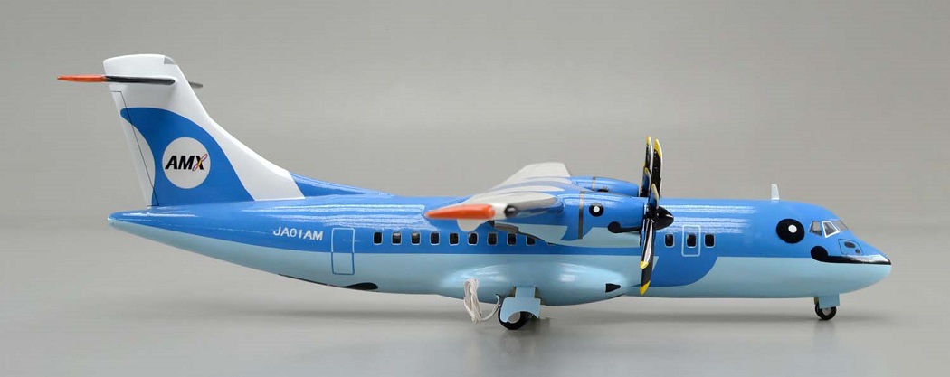 ATR42-600 天草エアライン 1/60 ターボプロッププロペラ旅客機精密模型完成品台座付 ウッドマンクラブ