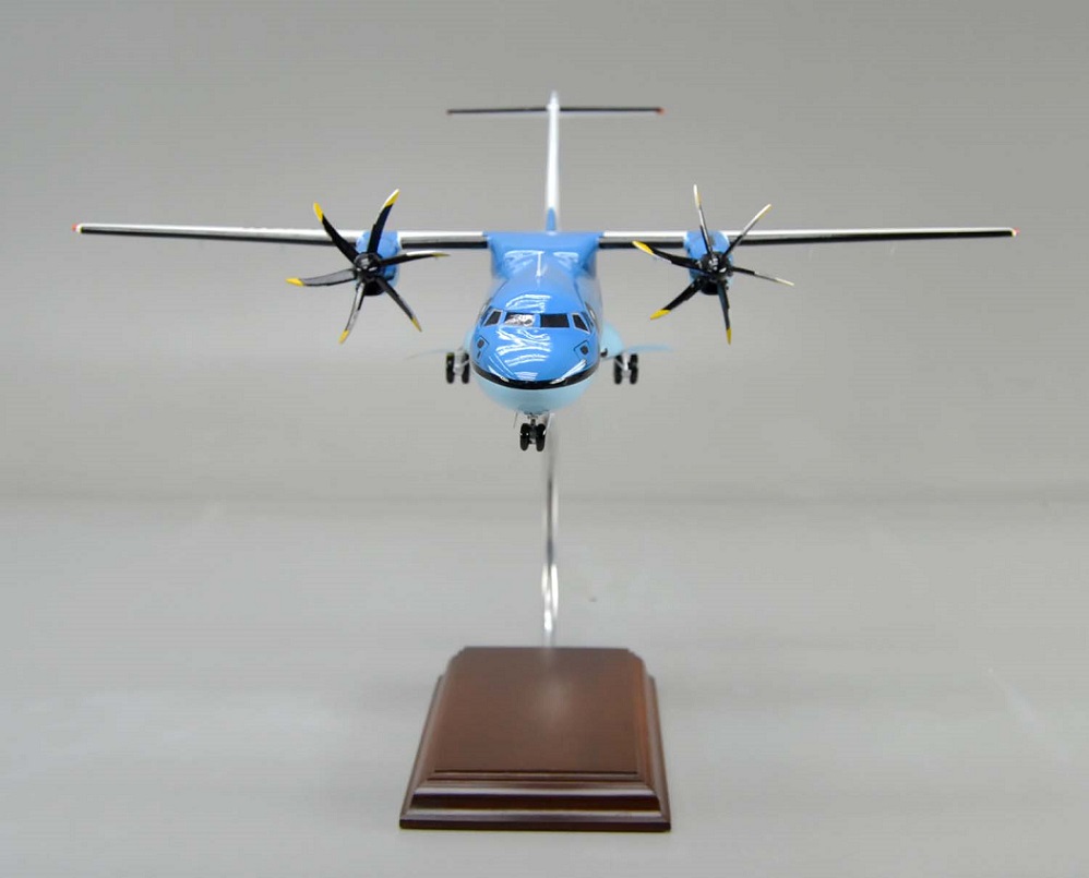 ATR42-600 天草エアライン 1/60 ターボプロッププロペラ旅客機精密模型完成品台座付 ウッドマンクラブ