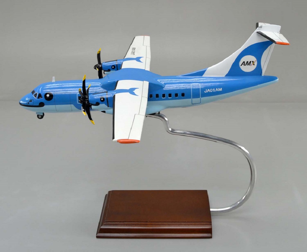 ATR42-600 天草エアライン 1/60 ターボプロッププロペラ旅客機精密模型完成品台座付 ウッドマンクラブ