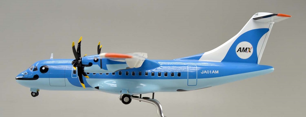 ATR42-600 天草エアライン 1/60 ターボプロッププロペラ旅客機精密模型完成品台座付 ウッドマンクラブ