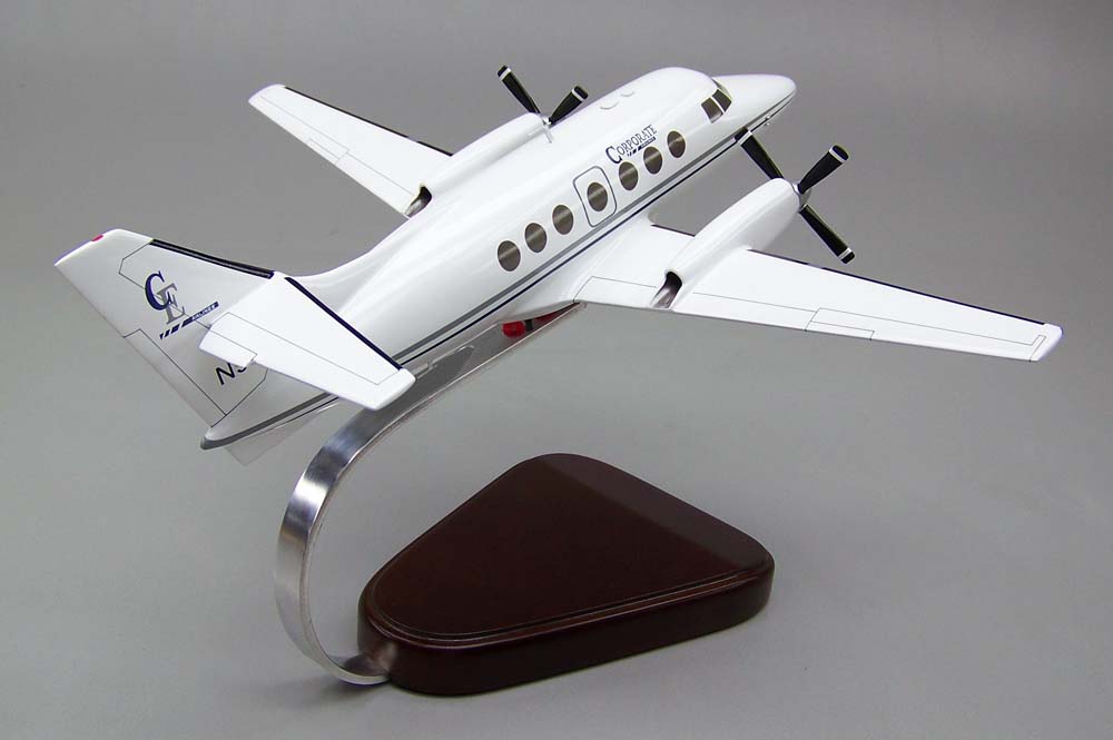 BAe JETSTREAM 31 ジェットストリーム31 小型プロペラ旅客機 精密模型完成品,ギアアップ　操縦席・客席窓=ペイント仕様 ハンドメイド木製ソリッドモデル、ウッドマンクラブ