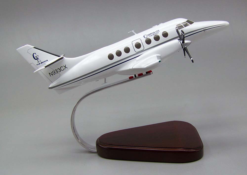 BAe JETSTREAM 31 ジェットストリーム31 小型プロペラ旅客機 精密模型完成品,ギアアップ　操縦席・客席窓=ペイント仕様 ハンドメイド木製ソリッドモデル、ウッドマンクラブ