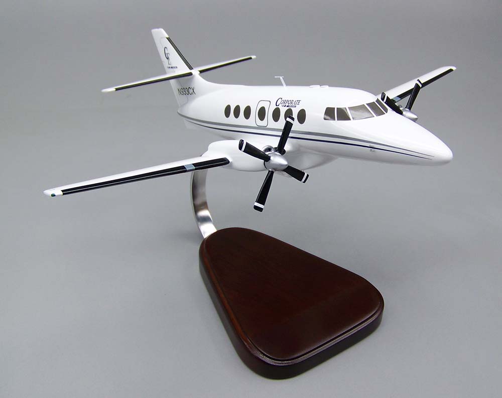 BAe JETSTREAM 31 ジェットストリーム31 小型プロペラ旅客機 精密模型完成品,ギアアップ　操縦席・客席窓=ペイント仕様 ハンドメイド木製ソリッドモデル、ウッドマンクラブ