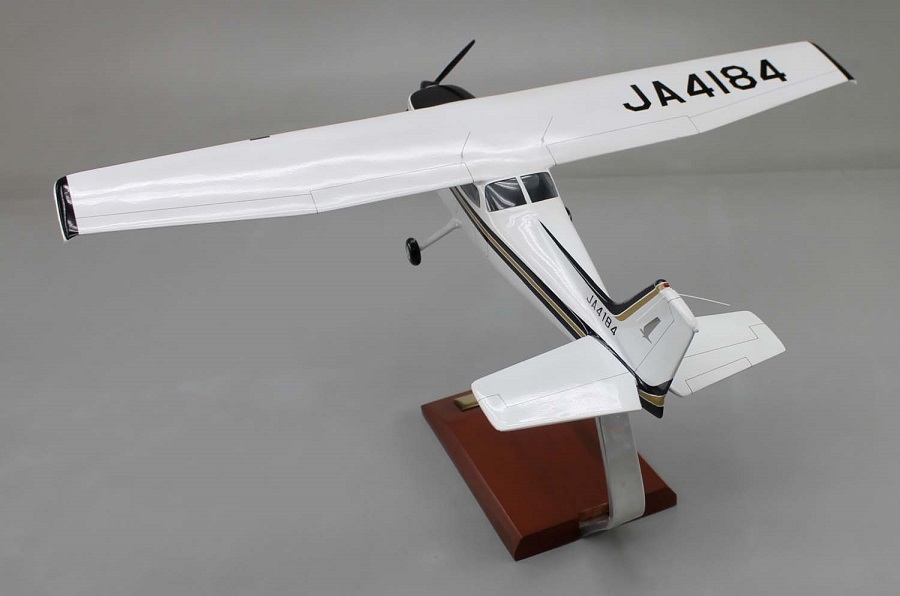 □セスナ172P CESSNA172P 小型プロペラ単発機精密模型完成品 展示用