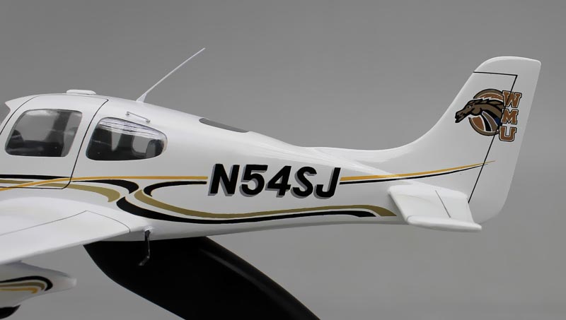 BAe JETSTREAM 31 ジェットストリーム31 小型プロペラ旅客機 精密模型完成品,ギアダウン、プロペラ回転　操縦席・客席窓=アクリル透明仕様 ハンドメイド木製ソリッドモデル、ウッドマンクラブ