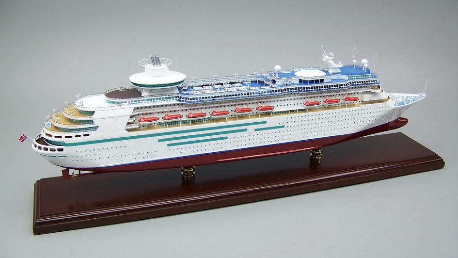 1/350 マジェスティ オブ ザ シーズ MAJESTY-OF-THE-SEAS クルーズ客船 (Cruise liner) 木製,精密船舶模型製作販売専門店,ウッドマンクラブ