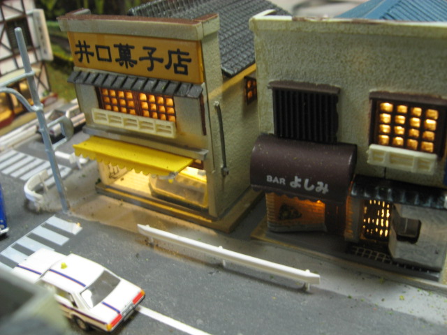 懐かしい昭和の故郷の駅前をイメージ、Nゲージレイアウト　鉄道模型　nゲージジオラマ