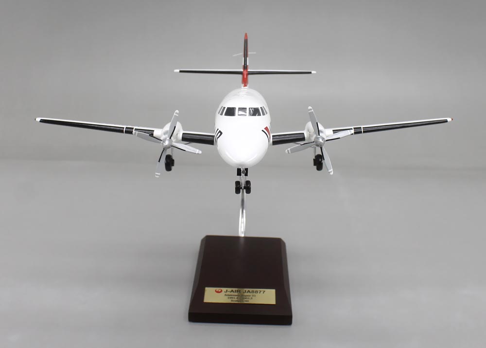 BAe JETSTREAM 31 ジェットストリーム31 小型プロペラ旅客機 精密模型完成品,ギアダウン、プロペラ回転　操縦席・客席窓=アクリル透明仕様 ハンドメイド木製ソリッドモデル、ウッドマンクラブ