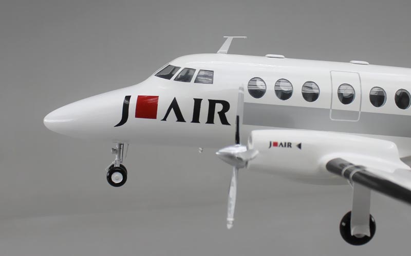 BAe JETSTREAM 31 ジェットストリーム31 小型プロペラ旅客機 精密模型完成品,ギアダウン、プロペラ回転　操縦席・客席窓=アクリル透明仕様 ハンドメイド木製ソリッドモデル、ウッドマンクラブ