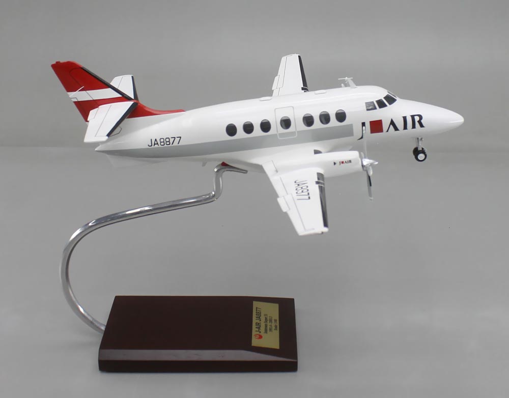 BAe JETSTREAM 31 ジェットストリーム31 小型プロペラ旅客機 精密模型完成品,ギアダウン、プロペラ回転　操縦席・客席窓=アクリル透明仕様 ハンドメイド木製ソリッドモデル、ウッドマンクラブ