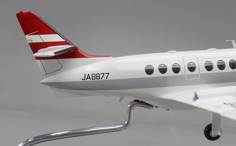 BAe JETSTREAM 31 ジェットストリーム31 小型プロペラ旅客機 精密模型完成品,ギアダウン、プロペラ回転　操縦席・客席窓=アクリル透明仕様 ハンドメイド木製ソリッドモデル、ウッドマンクラブ