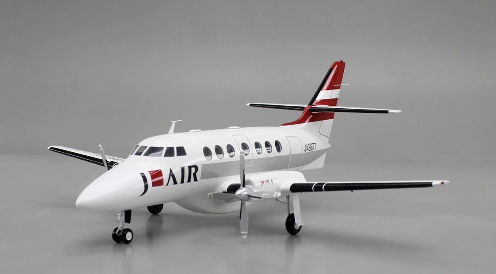 BAe JETSTREAM 31 ジェットストリーム31 小型プロペラ旅客機 精密模型完成品,ギアダウン、プロペラ回転　操縦席・客席窓=アクリル透明仕様 ハンドメイド木製ソリッドモデル、ウッドマンクラブ