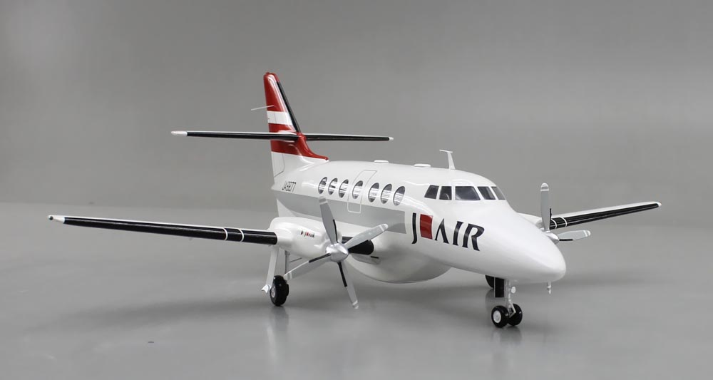 BAe JETSTREAM 31 ジェットストリーム31 小型プロペラ旅客機 精密模型完成品,ギアダウン、プロペラ回転　操縦席・客席窓=アクリル透明仕様 ハンドメイド木製ソリッドモデル、ウッドマンクラブ