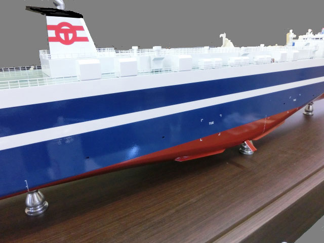 1/150 自動車運搬船 Roll-on/Roll-off Ship 海王丸 オーシャントランス FRP製精密模型 精密模型製作専門店 ウッドマンクラブ