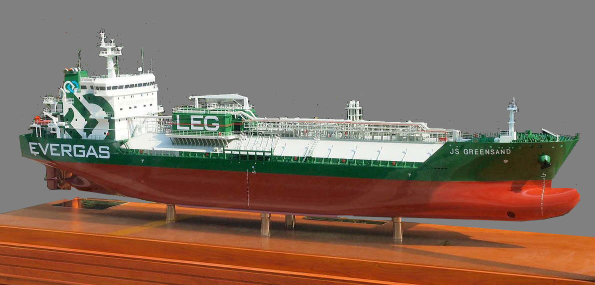LEG運搬船精密模型完成品、ファイバーグラス製完成模型、海洋探査・調査船精密艦船模型完成品台座付の製作と通販専門店 ウッドマンクラブ