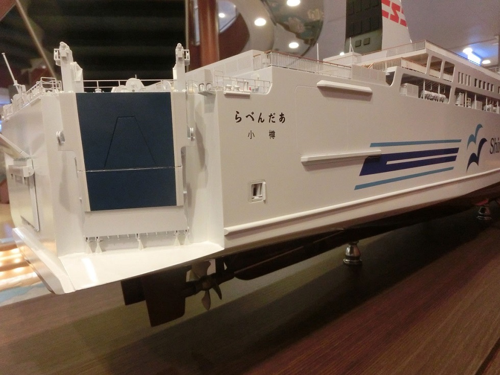 らべんだあ 新日本海フェリー株式会社 大型フェリー 1/100 三菱重工下関造船所 FRP製精密模型完成品 精密船舶模型製作/販売、ウッドマンクラブ