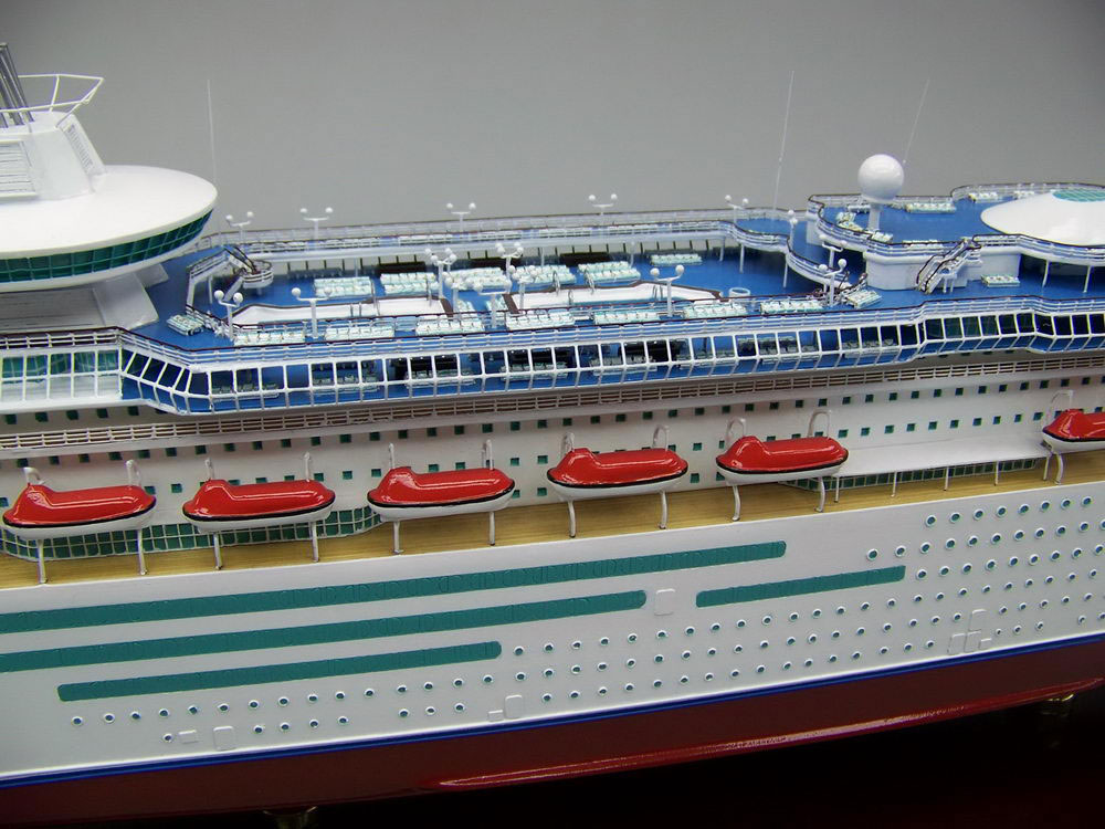 マジェスティ オブ ザ シーズ Majesty of the Seas 精密模型完成品 1/350、1/200、1/144 大型木製ハンドメイド客船モデル 完成品台座付き