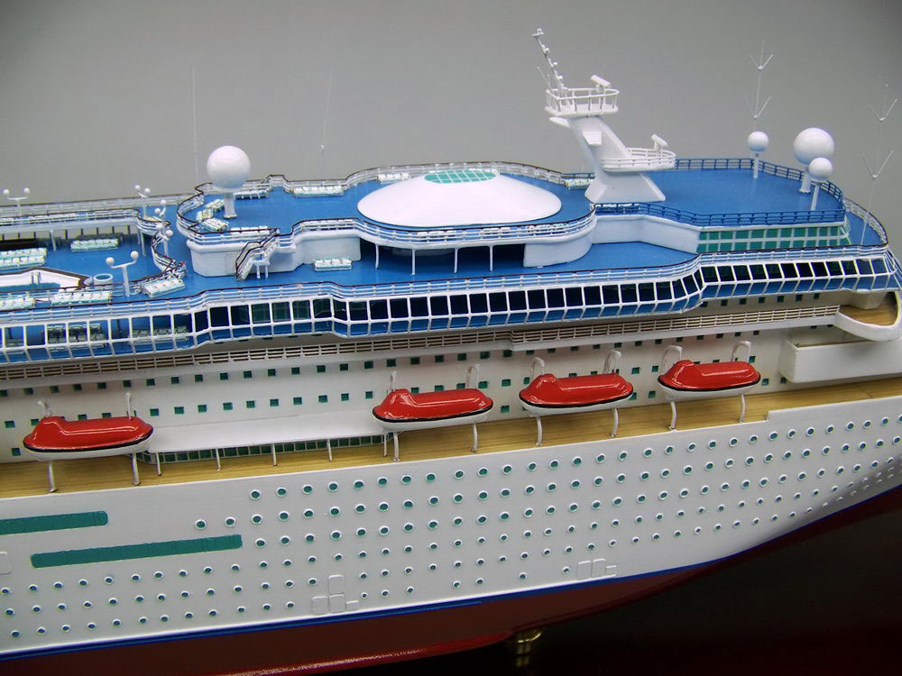 マジェスティ オブ ザ シーズ Majesty of the Seas 精密模型完成品 1/350、1/200、1/144 大型木製ハンドメイド客船モデル 完成品台座付き