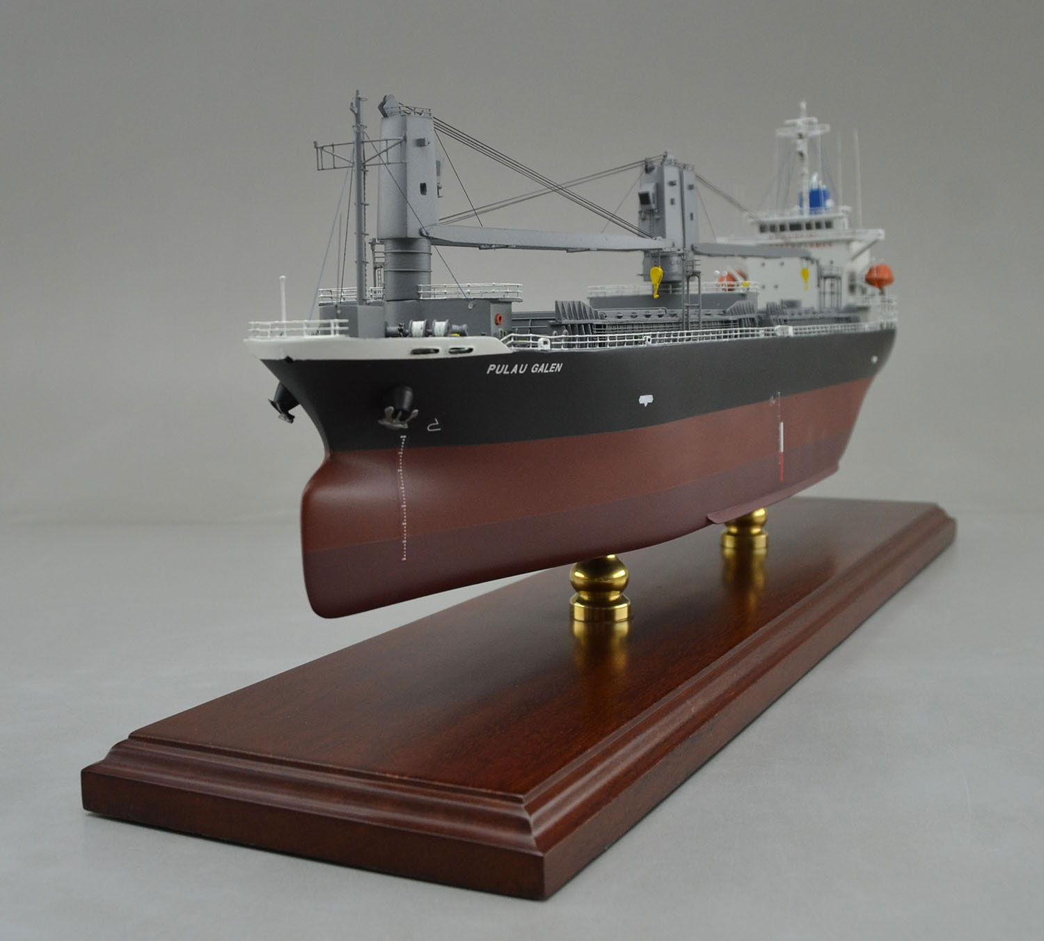 1/200 MV-PULAU-GALEN バラ積み貨物運搬船精密模型 木製ハンドメイド 展示模型 モデルシップ 精密船舶模型製作会社 ウッドマンクラブ