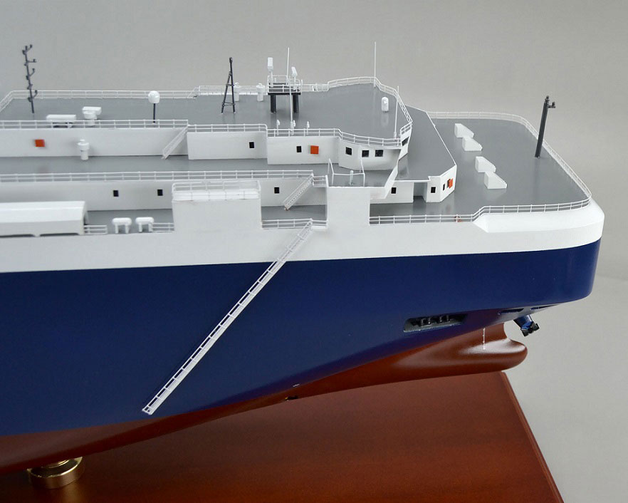 1/150 自動車運搬船 Roll-on/Roll-off Ship 内部カットモデル 木製精密模型 モデルシップ制作,展示模型,製作専門店,精密船舶模型完成品,ウッドマンクラブ