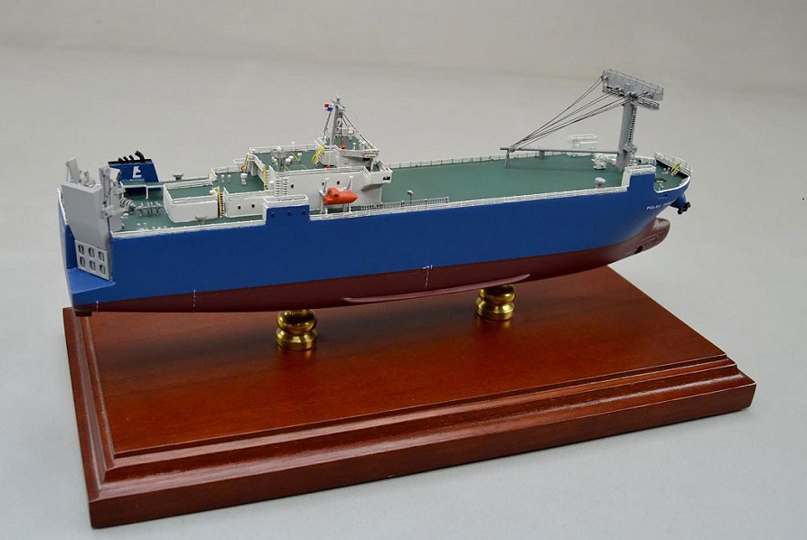 1/400 自動車運搬船 Roll-on/Roll-off Ship プラウ ティオマン(PULAU TIOMAN) 木製精密模型 モデルシップ制作,展示模型,製作専門店,精密船舶模型完成品,ウッドマンクラブ