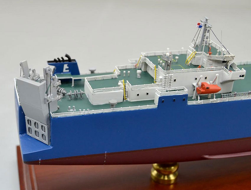 1/400 自動車運搬船 Roll-on/Roll-off Ship プラウ ティオマン(PULAU TIOMAN)  木製精密模型 モデルシップ制作,展示模型,製作専門店,精密船舶模型完成品,ウッドマンクラブ