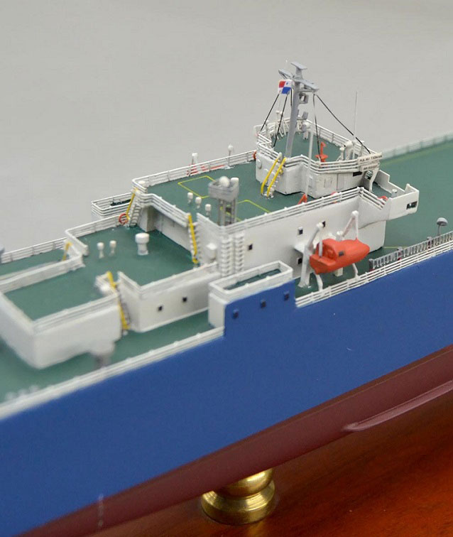 1/400 自動車運搬船 Roll-on/Roll-off Ship プラウ ティオマン(PULAU TIOMAN)  木製精密模型 モデルシップ制作,展示模型,製作専門店,精密船舶模型完成品,ウッドマンクラブ