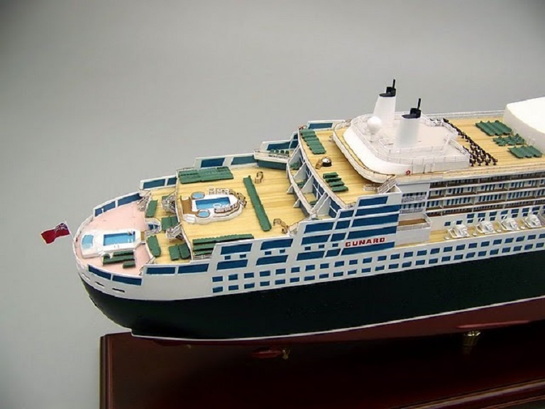 クイーンメリー２「QUEENMARY2」超精密模型完成品 1/350 1/200 1/144 1/100「クイーンメリー２」精密大型客船模型完成品台座付,精密模型製作と販売専門店ウッドンマンクラブ