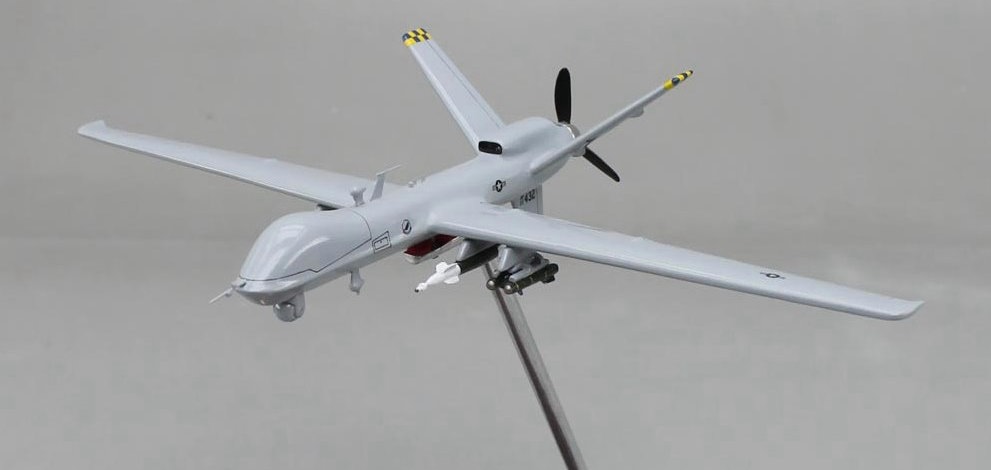 MQ-9 REAPER無人偵察機・MQ-9 リーパー無人偵察機完成精密模型 プロペラ回転仕様超精密模型完成品台座付,ウッドマンクラブ