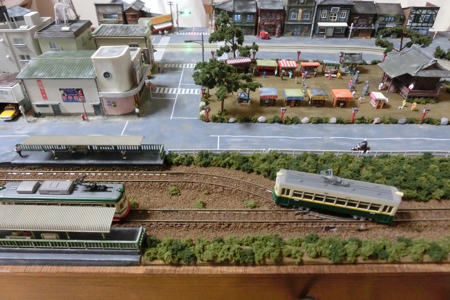 交通信号機連動2列車交互折り返し自動運転装置付Nゲージ鉄道模型レイアウト ウッドマンクラブ