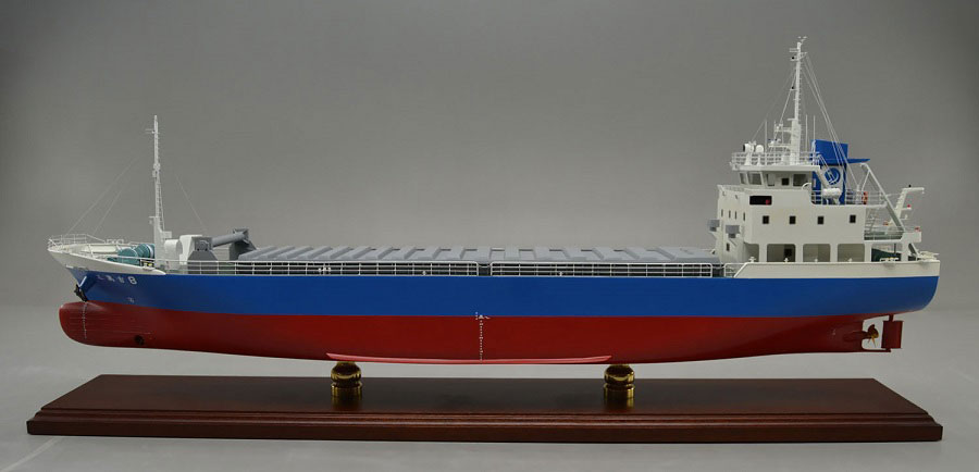 1/70 「三萬吉8」バラ積み貨物運搬船精密模型 木製ハンドメイド精密模型 展示模型 モデルシップ 精密船舶模型製作会社 ウッドマンクラブ