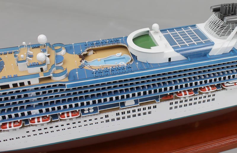 サファイアプリンセス(SAPPHIRE PRINCESS)超精密模型完成品 1/350、1/200、1/144 大型木製ハンドメイド客船モデル完成品台座付き ウッドアｍンクラブ