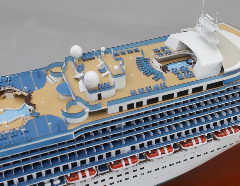 サファイアプリンセス(SAPPHIRE PRINCESS)超精密模型完成品 1/350、1/200、1/144 大型木製ハンドメイド客船モデル完成品台座付き ウッドアｍンクラブ