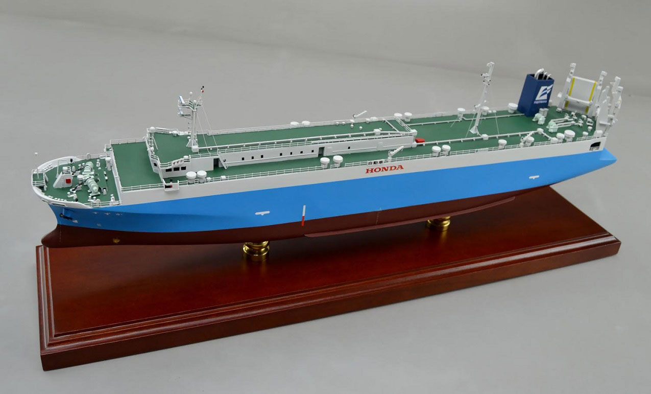 1/200 自動車運搬船 Roll-on/Roll-off Ship すずか フジトランス 木製精密模型 モデルシップ制作,展示模型,製作専門店,精密船舶模型完成品,ウッドマンクラブ