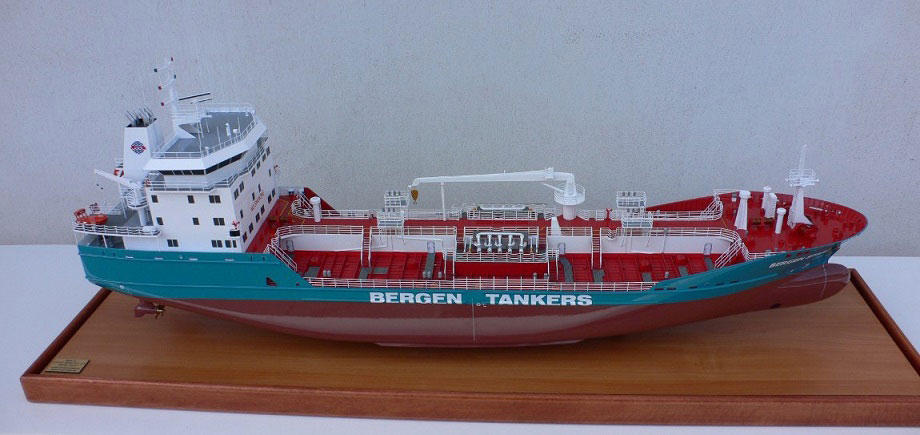 1/100 BERGEN運搬船,FRP製,精密船舶模型製作販売専門店,ウッドマンクラブ