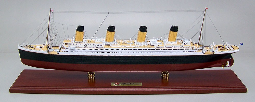 タイタニック（TITANIC）精密模型完成品 木製ハンドメイド製作、精密模型製作・販売の専門店 ウッドマンクラブ