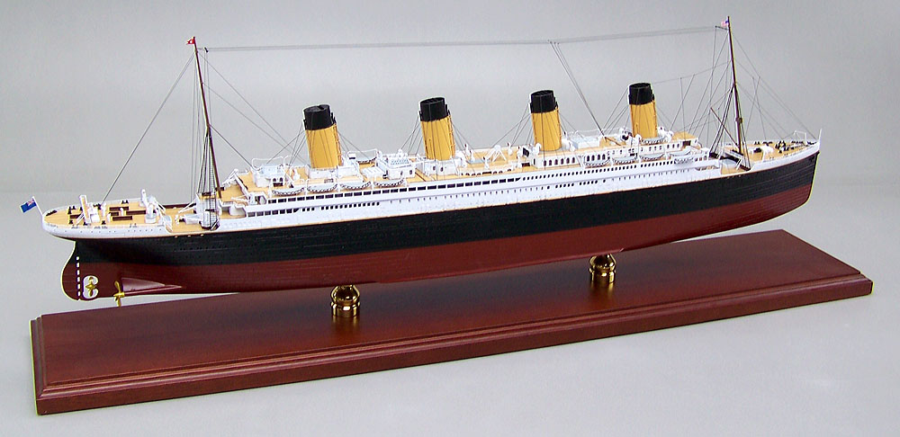 タイタニック（TITANIC）精密模型完成品 木製ハンドメイド製作、精密模型製作・販売の専門店 ウッドマンクラブ