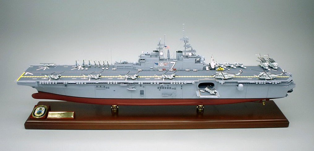 □イオー・ジマ,USS Iwo Jima,LHD-7精密模型完成品 アメリカ海軍,強襲